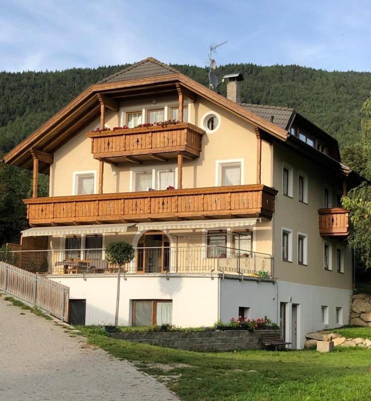 Apartamento Im Grünen mit Panoramablick auf Bruneck - Beste Lage Exterior foto