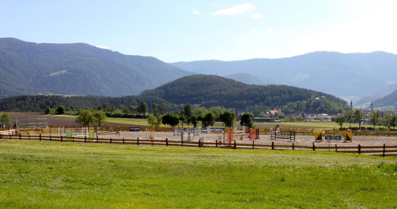 Apartamento Im Grünen mit Panoramablick auf Bruneck - Beste Lage Exterior foto